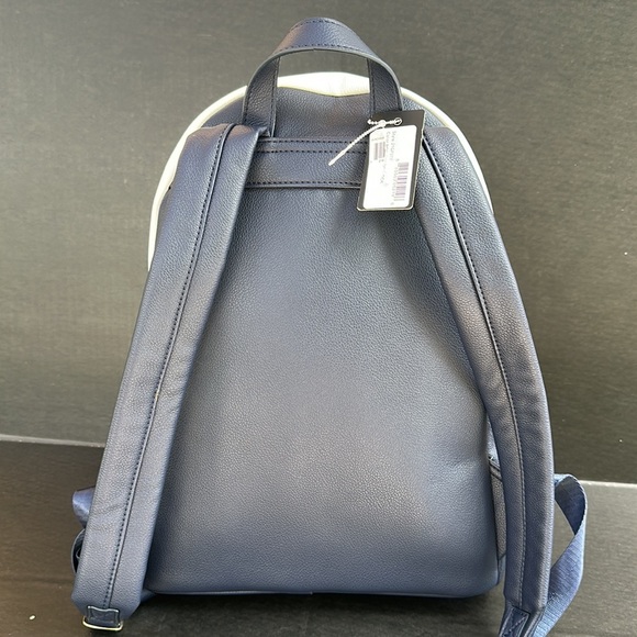 New GUESS Sadie Backpack - Picture 7 of 7